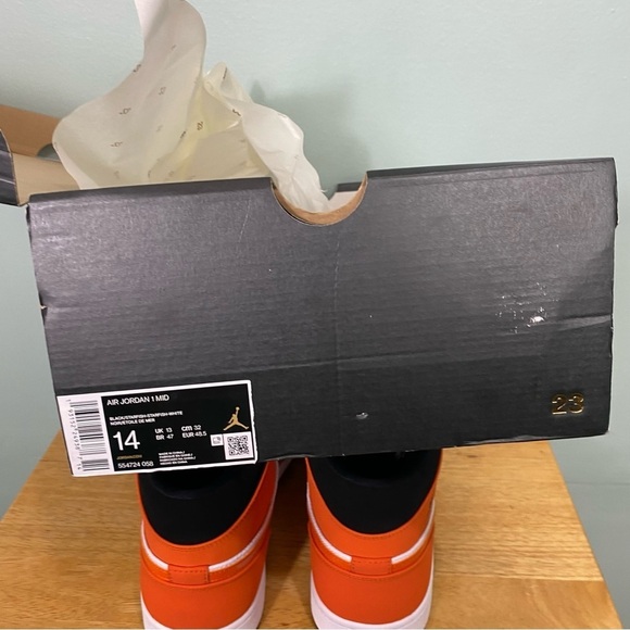 Nike Air Jordan 1 Mid Black Starfish Shattered Backboard Sz 14 Orange 554724 058 - Picture 13 of 13